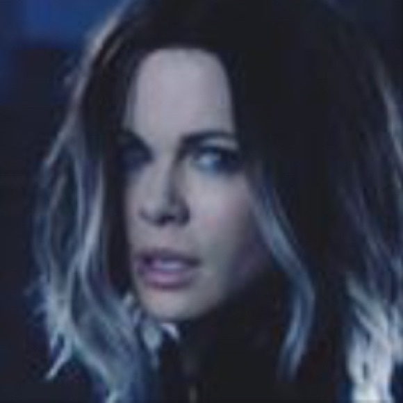 Meet your Posher, Raven - Picture 2 of 8